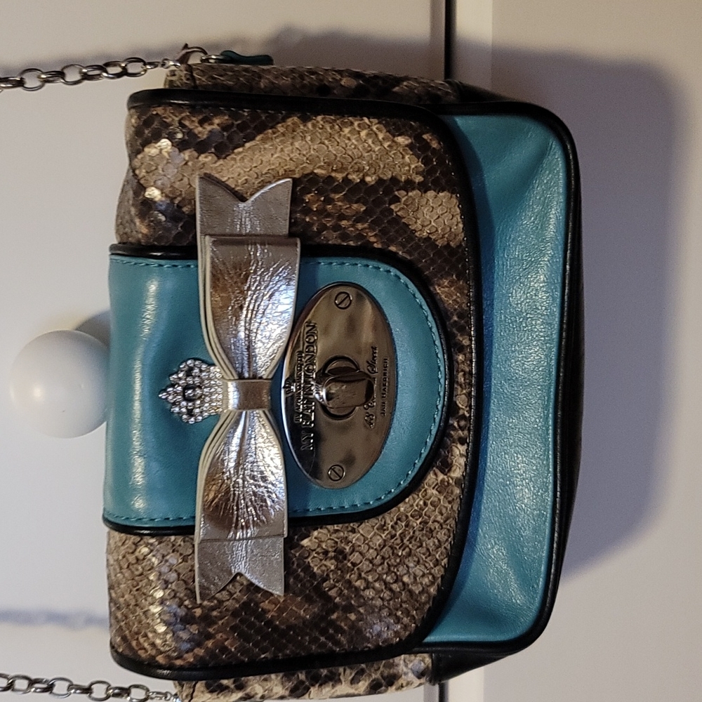 Brighton My Flat in London Purse